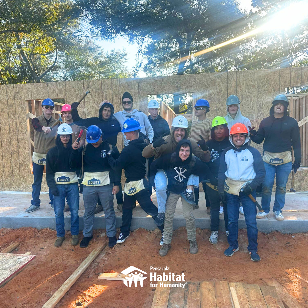 Linked Image Container